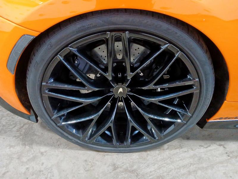 2022 MCLA GT V8 S-A