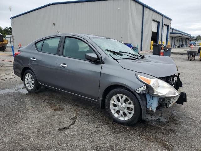  NISSAN VERSA 2019 Szary