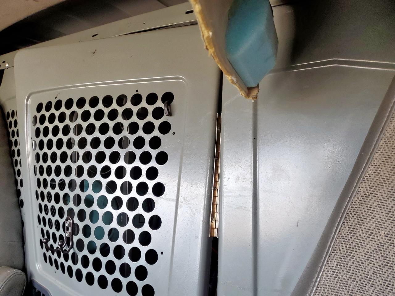 2017 Chevrolet Express G2500 VIN: 1GCWGAFF1H1119284 Lot: 68014215