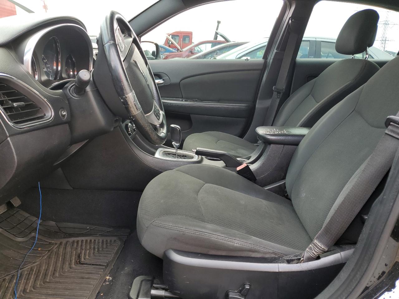 2012 Chrysler 200 Touring VIN: 1C3CCBBB5CN129670 Lot: 69292995