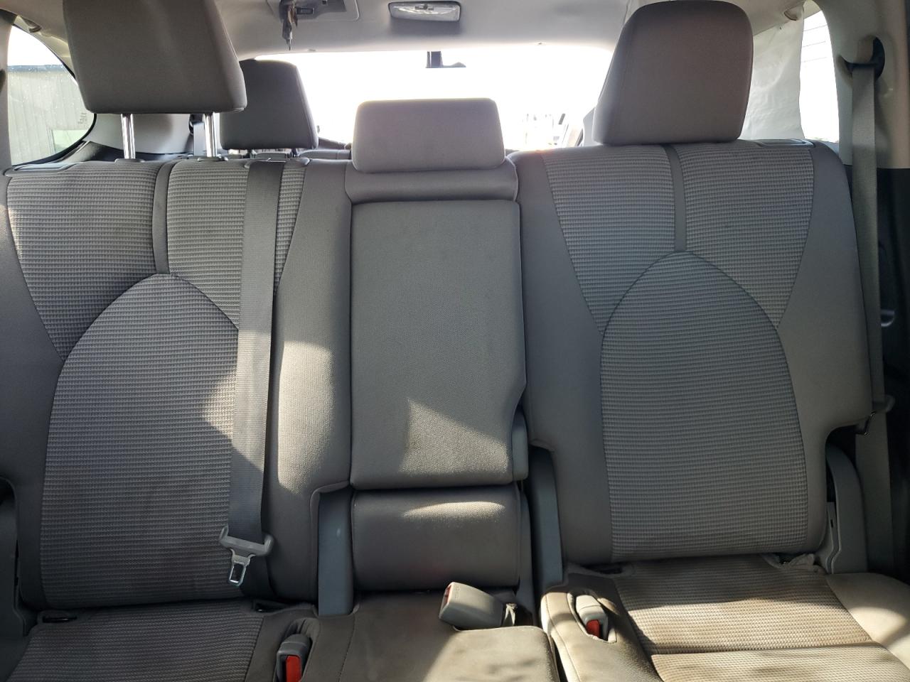 2021 Toyota Highlander L VIN: 5TDCZRAH8MS065466 Lot: 70921975