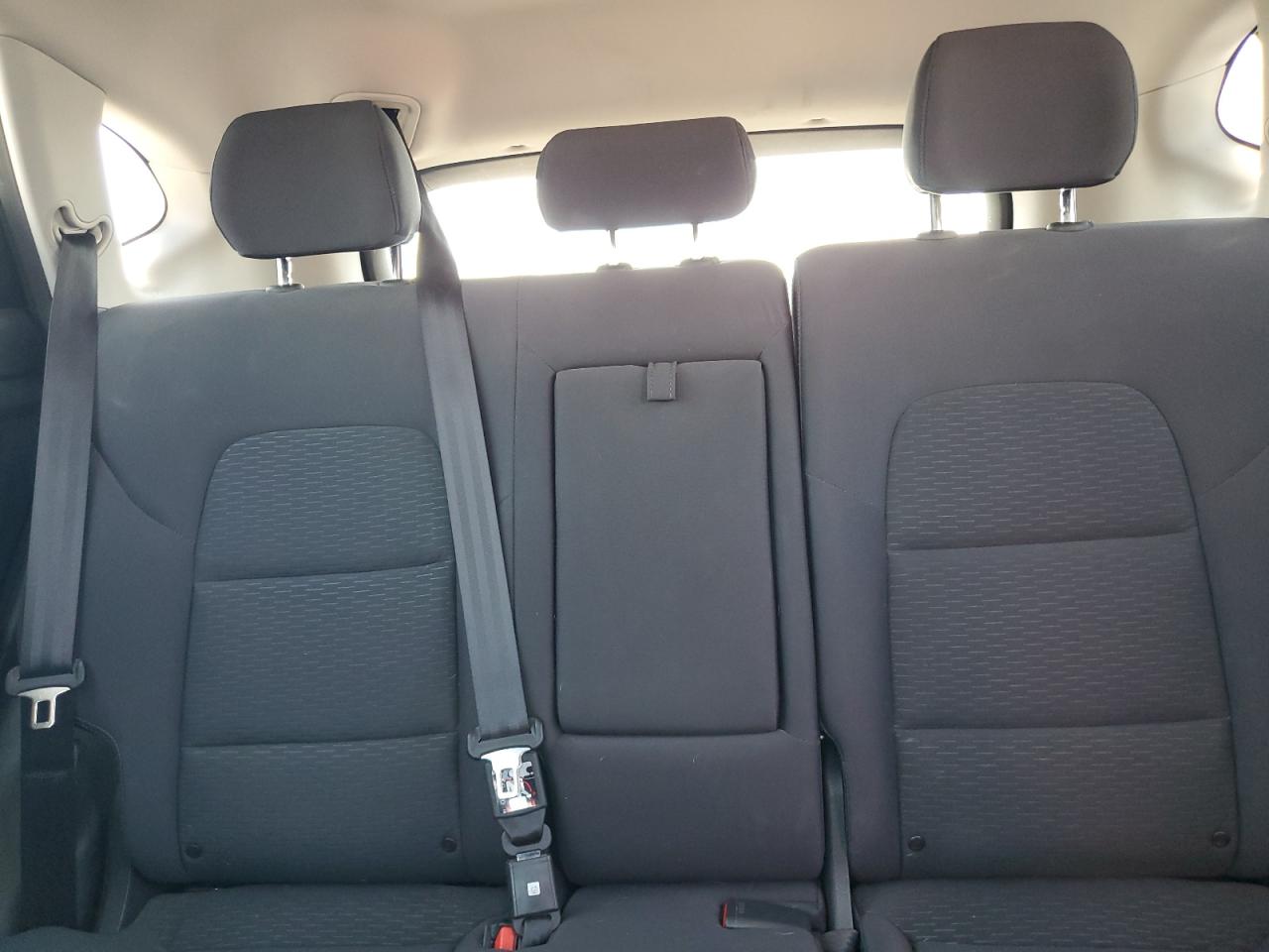 KM8J2CA49KU937468 2019 Hyundai Tucson Se