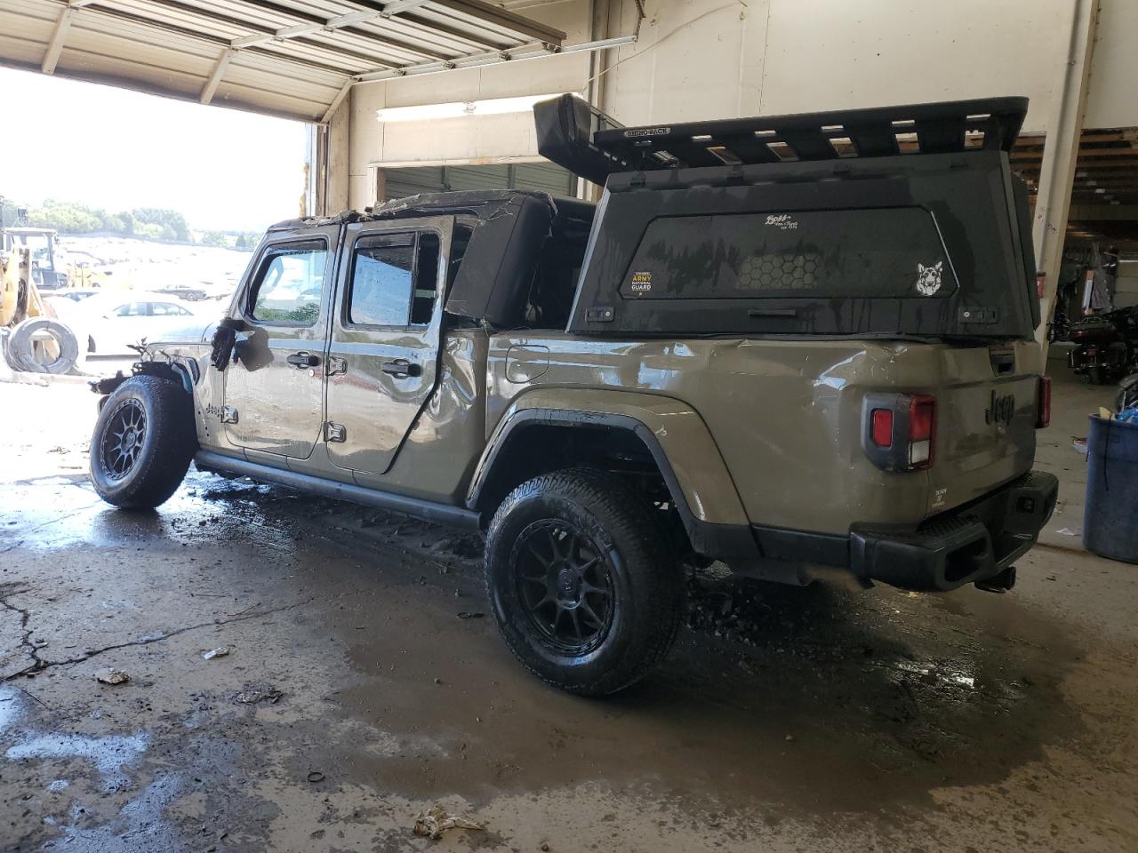 2020 Jeep Gladiator Sport beige null gas 1C6HJTAG5LL206633 photo #3