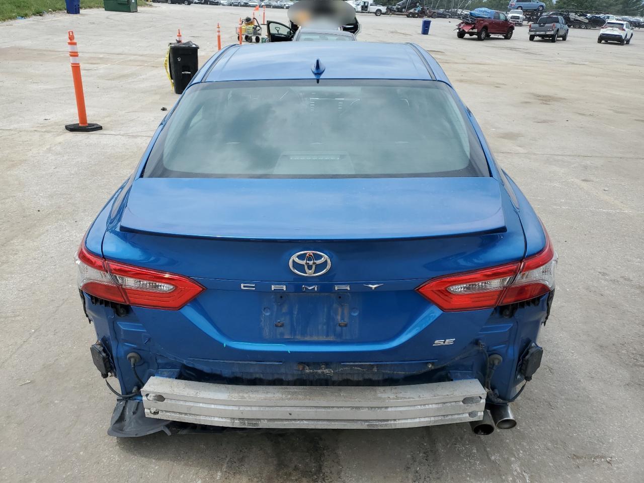 4T1B11HK5JU131268 2018 Toyota Camry L