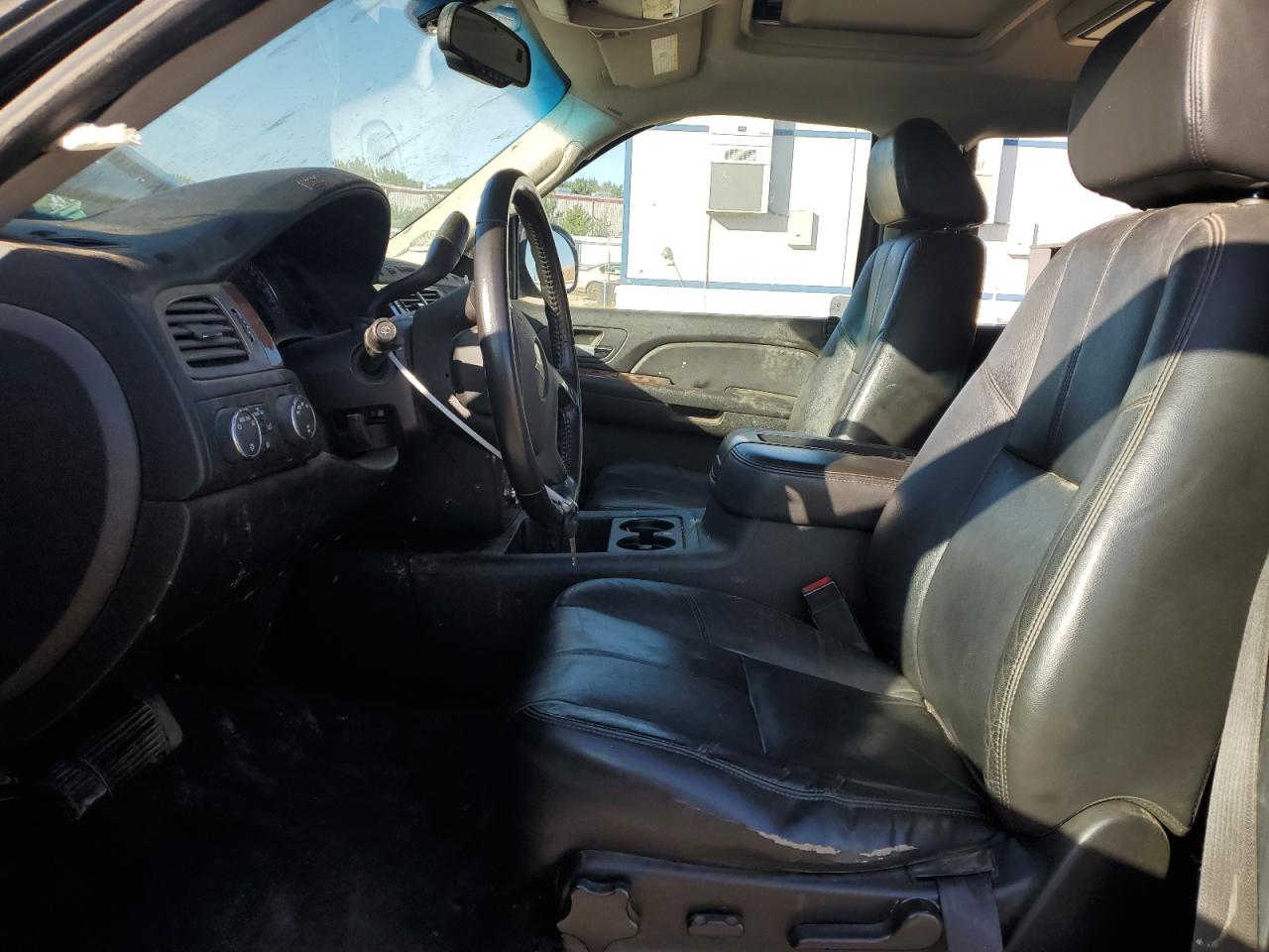2008 Chevrolet Suburban K1500 Ls VIN: 1GNFK163X8J221940 Lot: 69537615