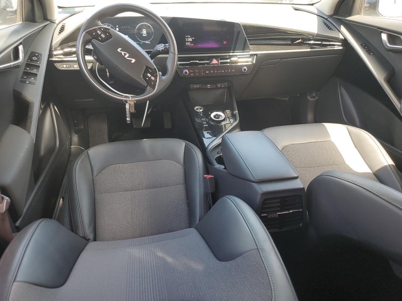 KNDCR3L16P5045935 2023 Kia Niro Wind