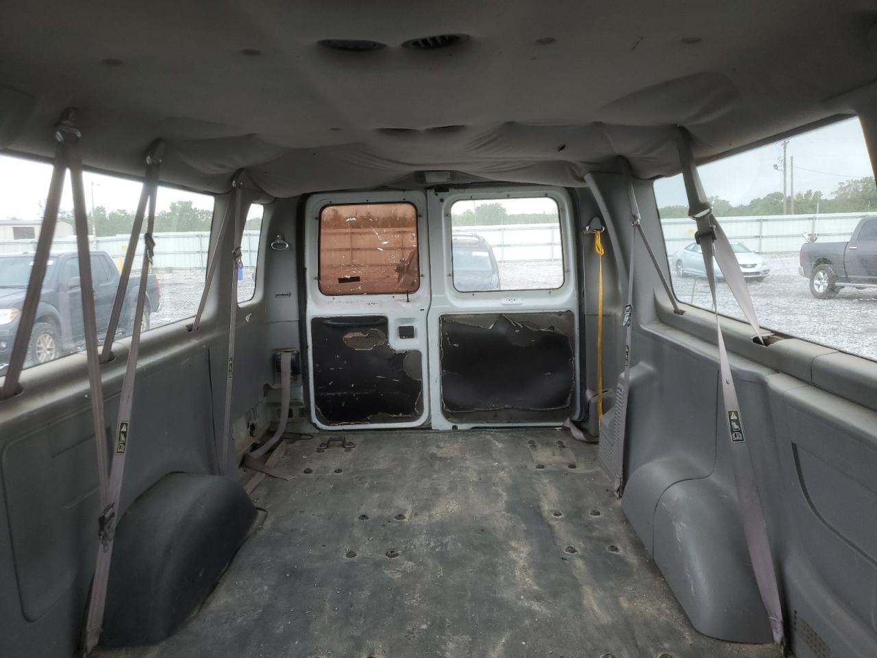 2001 Ford Econoline E350 Super Duty Wagon VIN: 1FBSS31LX1HB04757 Lot: 68768415