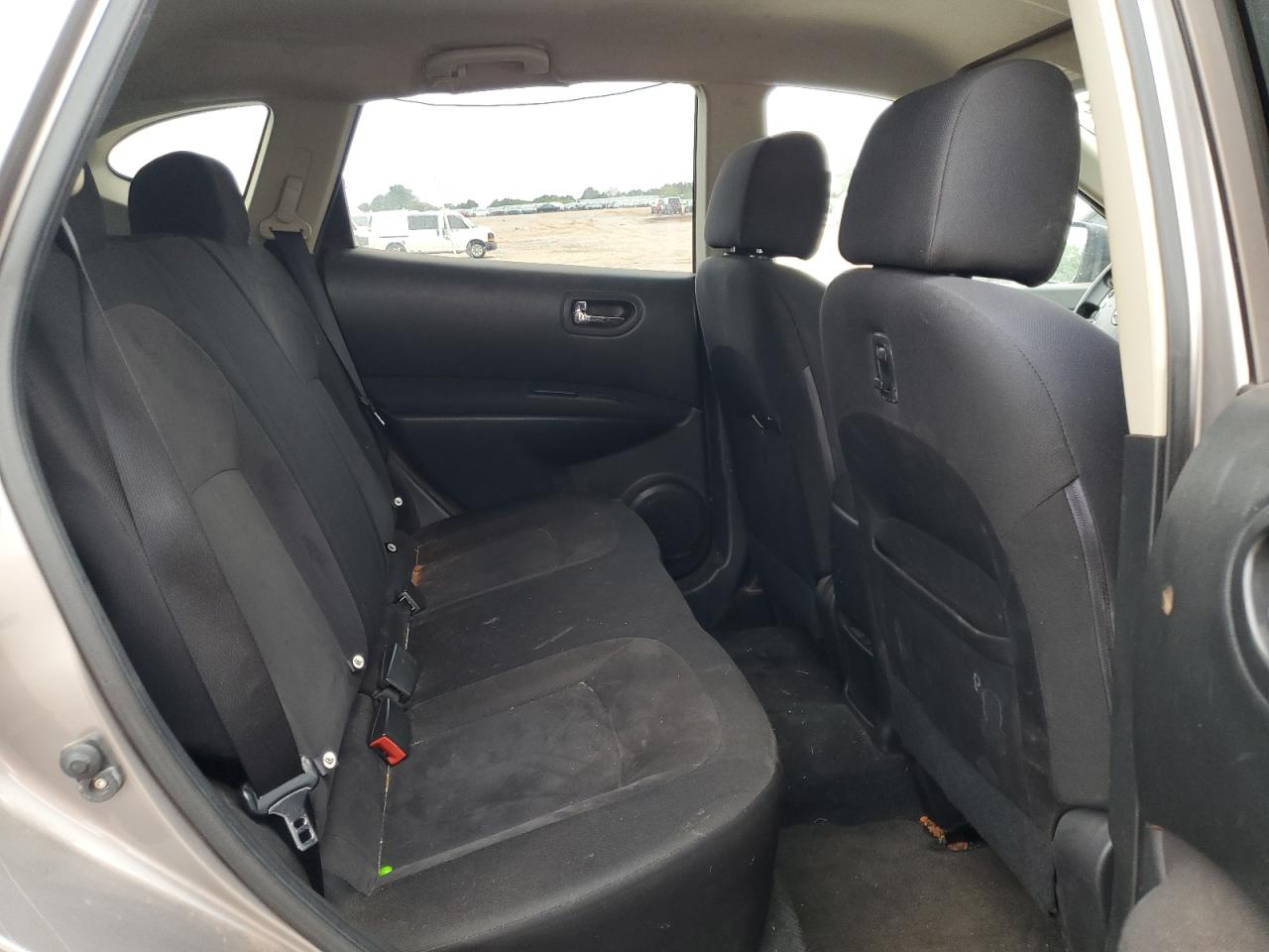 2010 Nissan Rogue S VIN: JN8AS5MT2AW014260 Lot: 69151945