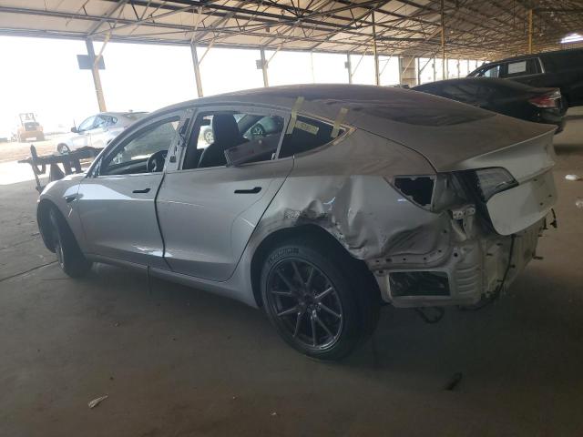  TESLA MODEL 3 2018 Srebrny
