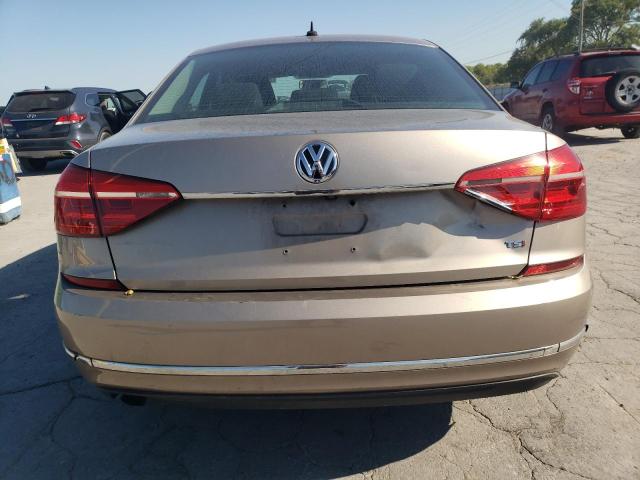 VOLKSWAGEN PASSAT 2016 Серебристый
