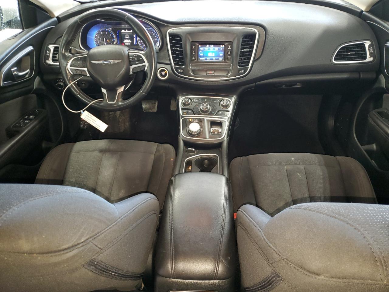 2015 Chrysler 200 Limited VIN: 1C3CCCAB8FN563139 Lot: 69250355