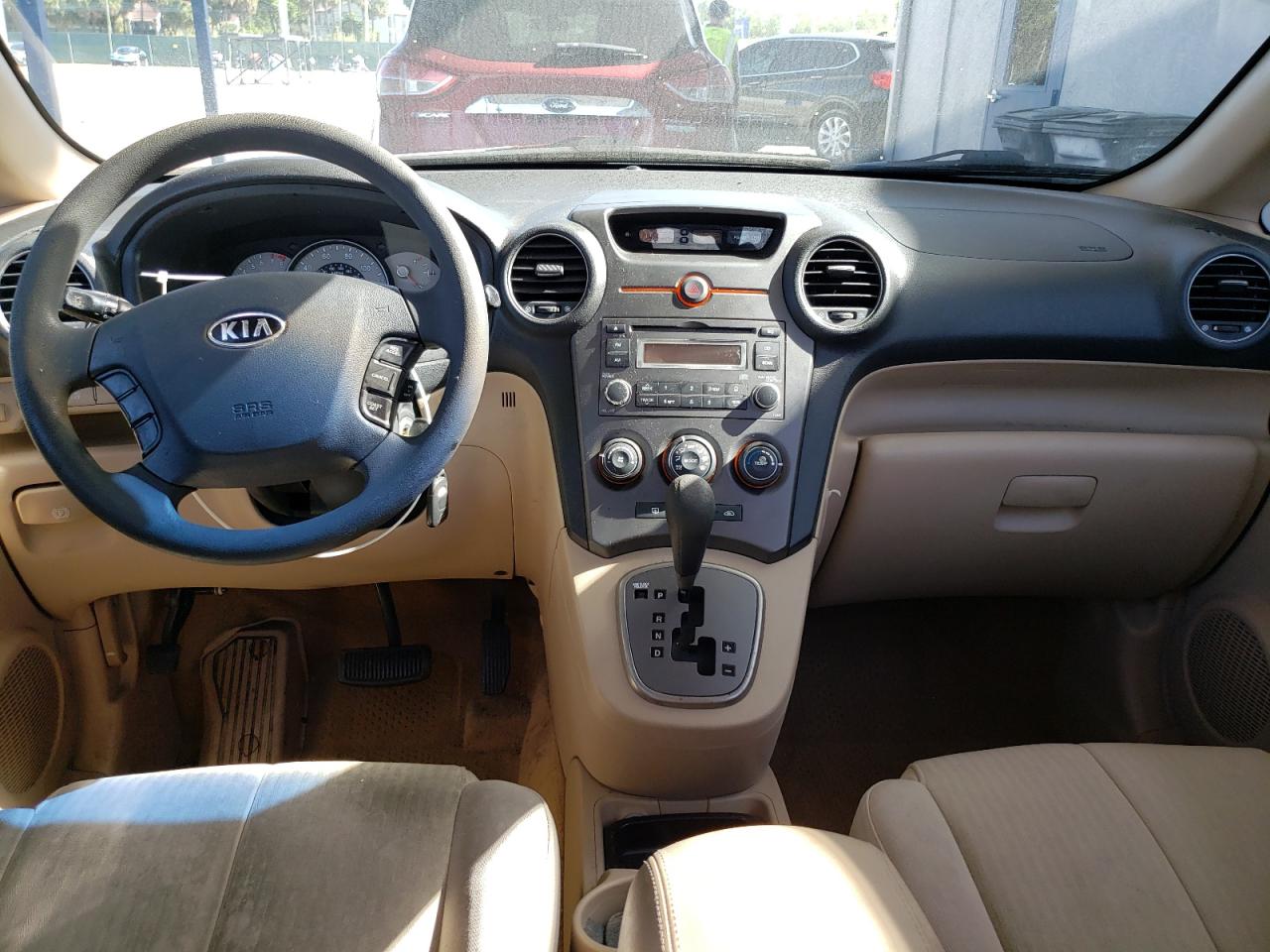 2007 Kia Rondo Base VIN: KNAFG525677046328 Lot: 67580345