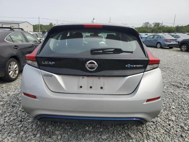  NISSAN LEAF 2021 Srebrny