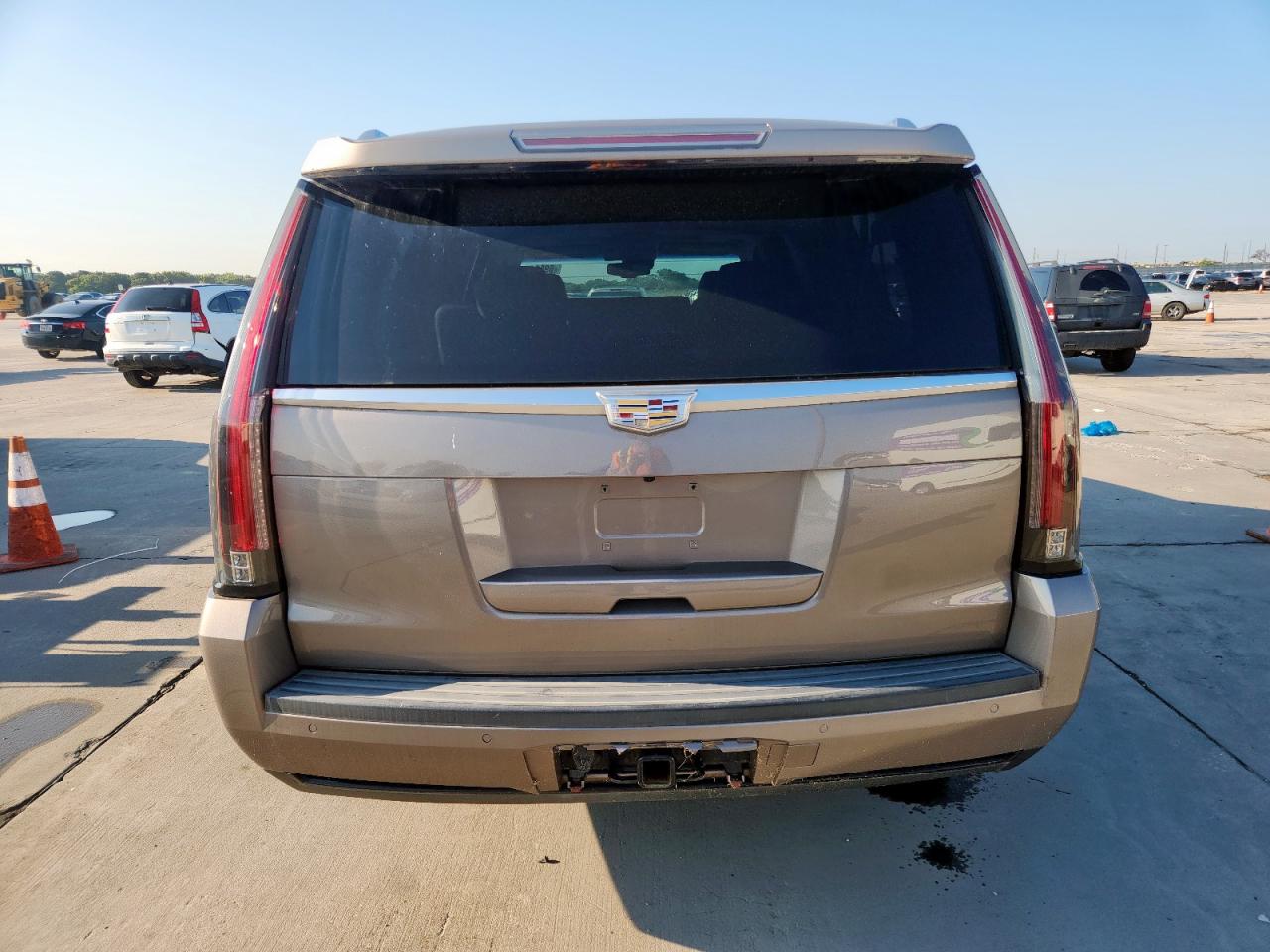 2015 Cadillac Escalade Esv Luxury VIN: 1GYS4SKJ9FR556059 Lot: 69801405