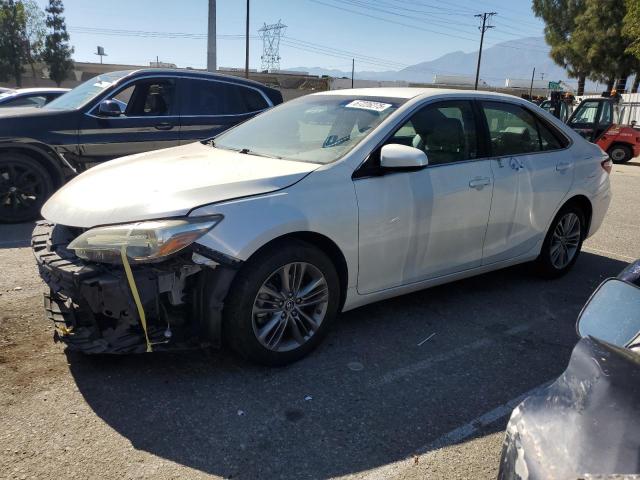 Sedans TOYOTA CAMRY 2015 White