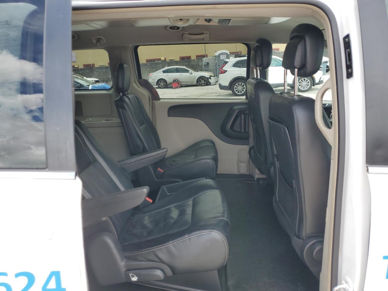 2014 Chrysler Town & Country Touring VIN: 2C4RC1BG3ER436708 Lot: 68186975