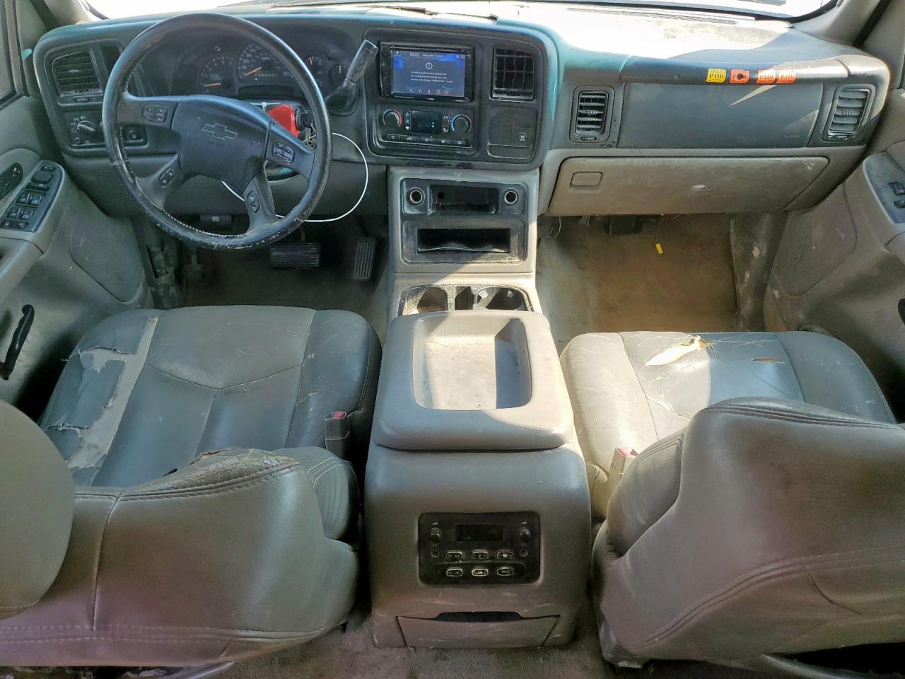 2004 Chevrolet Tahoe C1500 VIN: 1GNEC13Z44R228721 Lot: 68354025