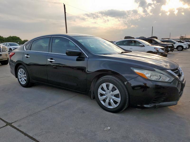 Седаны NISSAN ALTIMA 2016 Черный