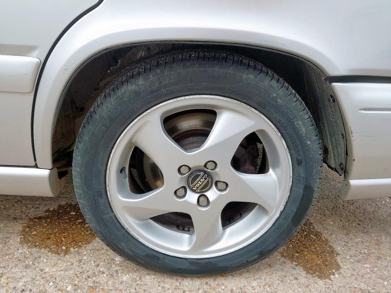 1999 VOLVO V70 SE T5