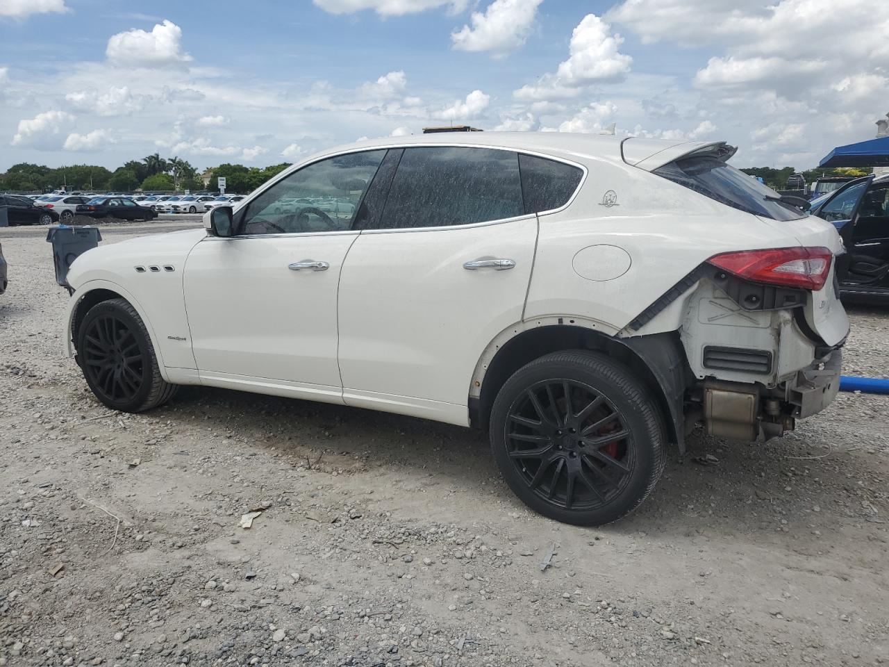 2019 Maserati Levante Sport white null gas ZN661XUS8KX314905 photo #3
