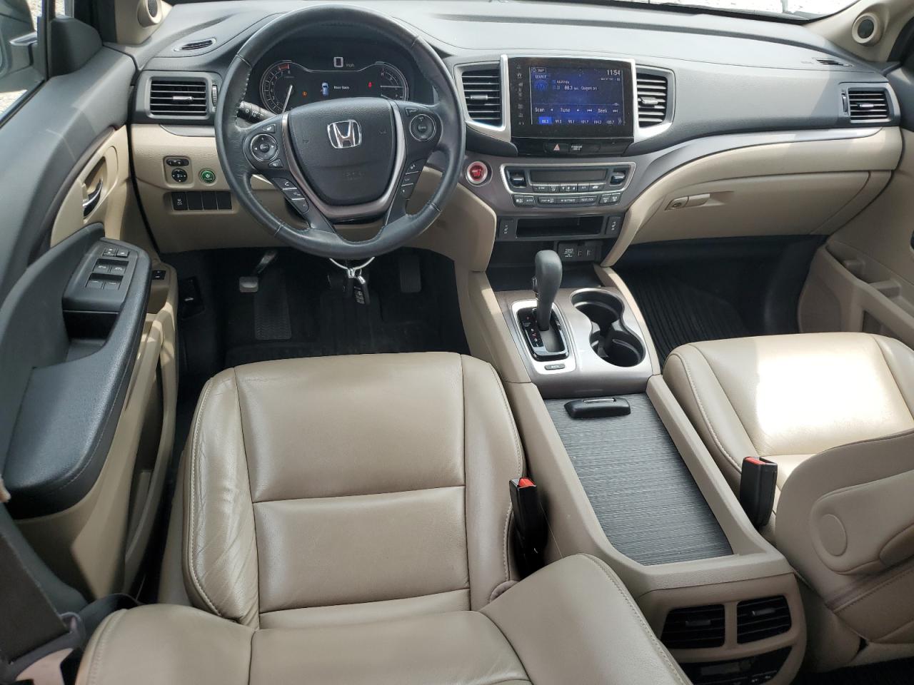 2017 Honda Pilot Exln VIN: 5FNYF5H71HB009979 Lot: 68292205