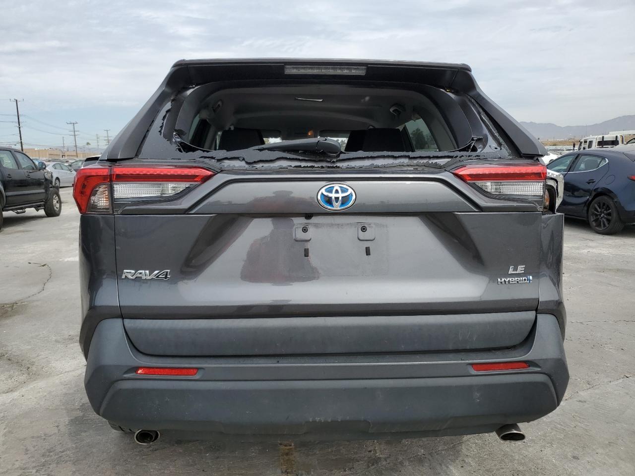 2020 Toyota Rav4 Le VIN: 4T3MWRFV3LU006480 Lot: 70600395