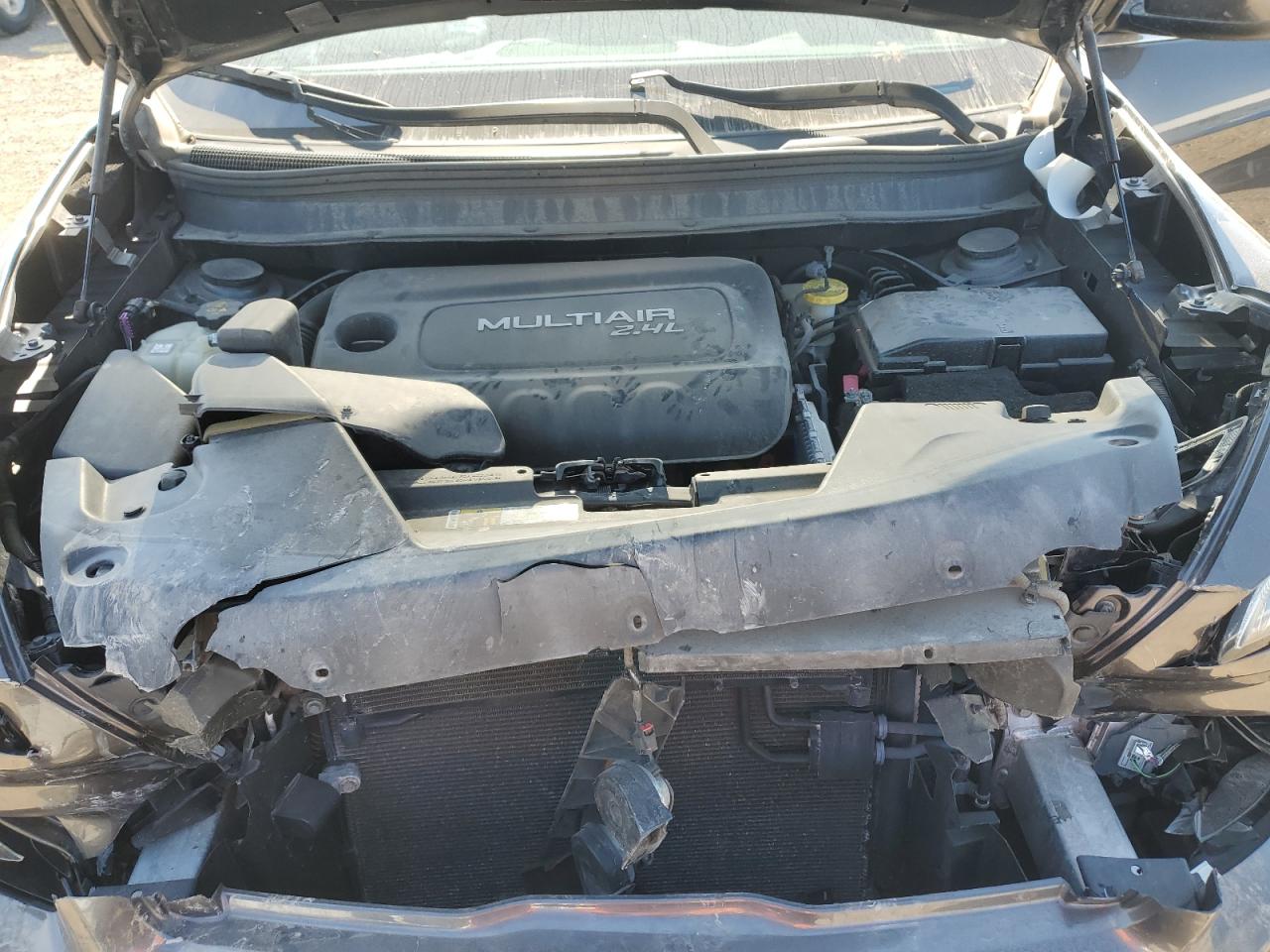 2017 Jeep Cherokee Latitude VIN: 1C4PJLCB4HW534203 Lot: 70912105