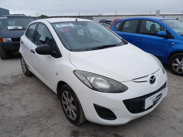 2014 MAZDA 2 SE