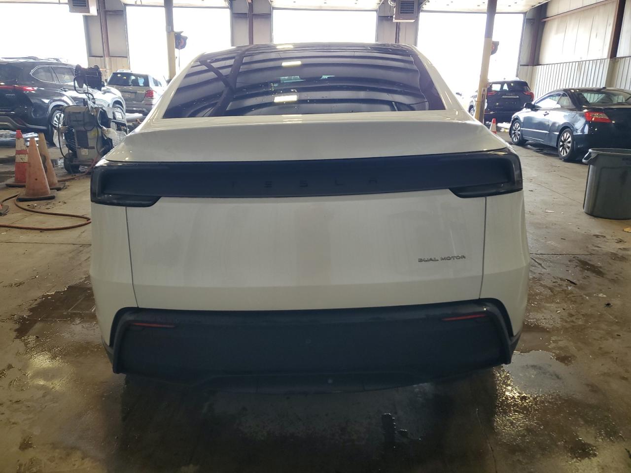 2026 Tesla Model Y VIN: 7SAYGDEE6TA405960 Lot: 67515135