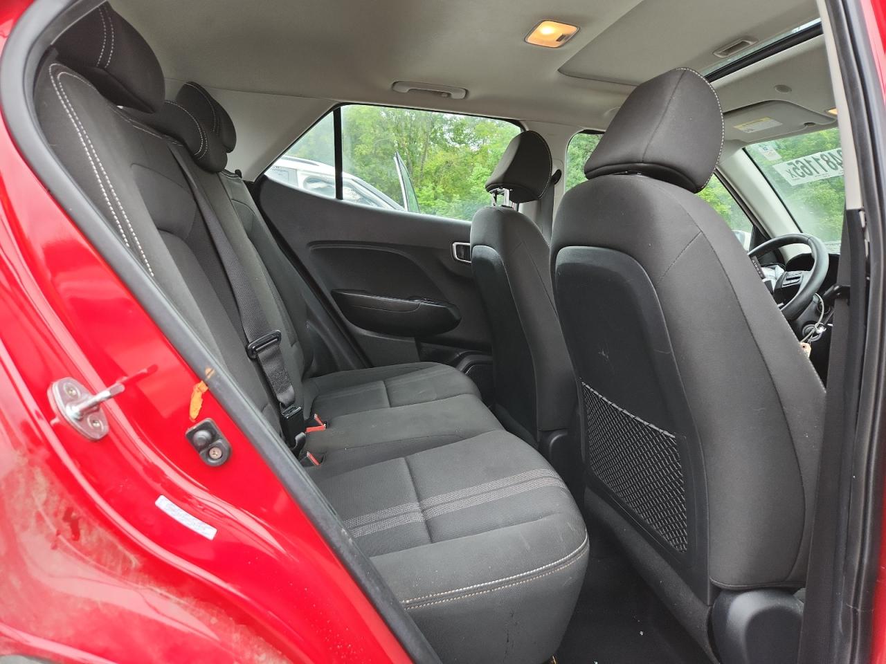 2022 Hyundai Venue Sel VIN: KMHRC8A34NU161078 Lot: 70481165