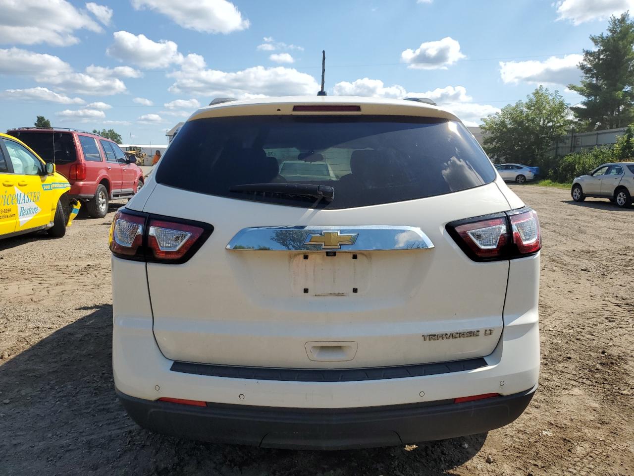 2015 Chevrolet Traverse Lt VIN: 1GNKRGKD2FJ302388 Lot: 70195265