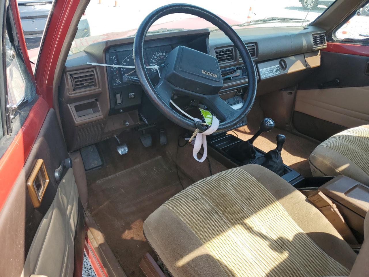 1986 Toyota Pickup Rn63 Sr5 VIN: JT4RN63SXG5008953 Lot: 69634335