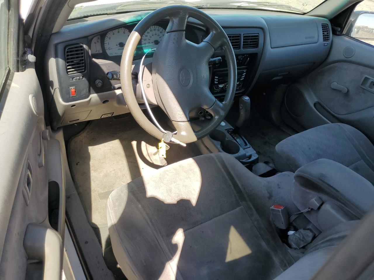 2002 Toyota Tacoma Xtracab VIN: 5TEVL52N22Z031790 Lot: 68327585