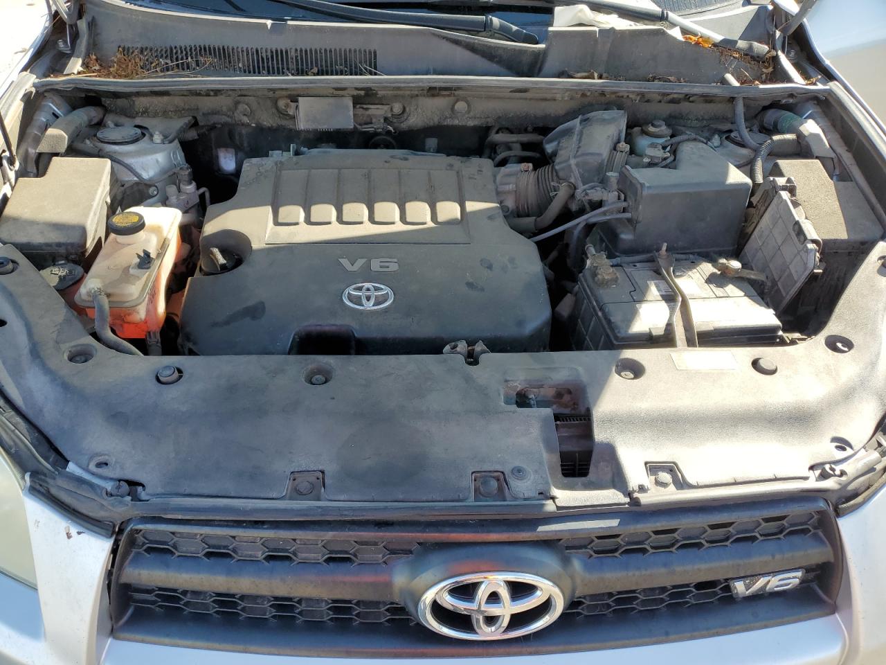 2011 Toyota Rav4 VIN: JTMBK4DV8B5104791 Lot: 70296015