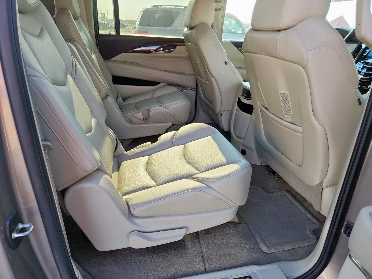 2015 Cadillac Escalade Esv Luxury VIN: 1GYS4SKJ9FR556059 Lot: 69801405