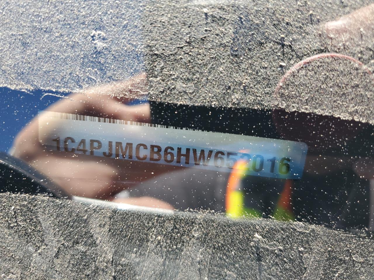 2017 Jeep Cherokee Latitude VIN: 1C4PJMCB6HW652016 Lot: 67956295