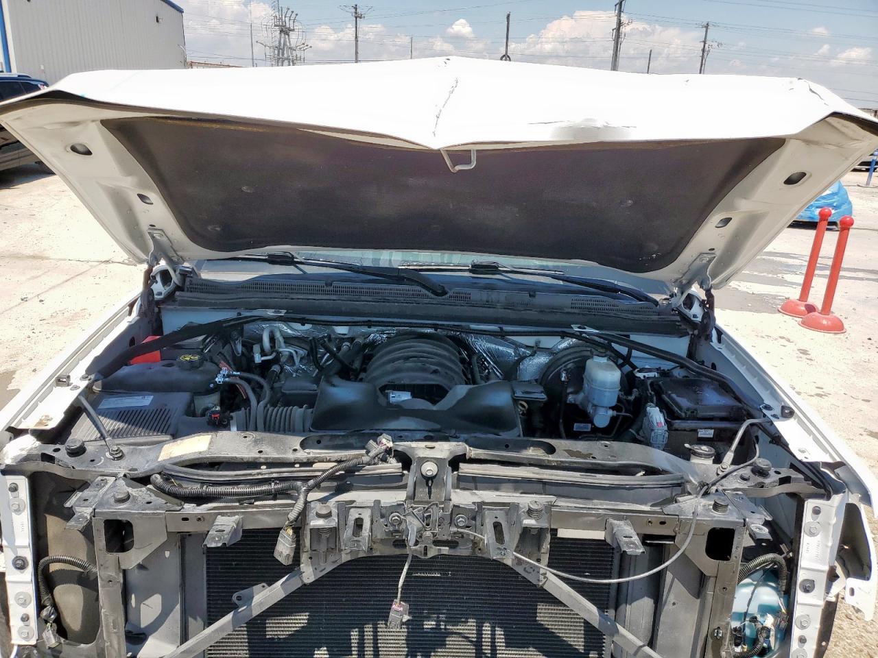 2018 Chevrolet Suburban K1500 Premier VIN: 1GNSKJKC7JR355588 Lot: 68541705