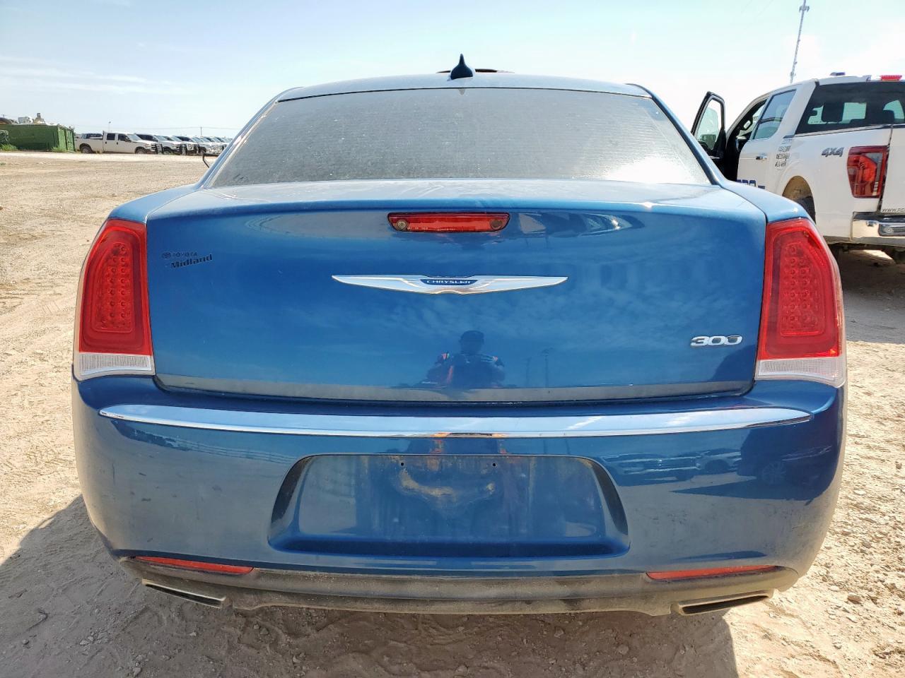 2020 Chrysler 300 Touring VIN: 2C3CCAAG7LH201338 Lot: 68772355