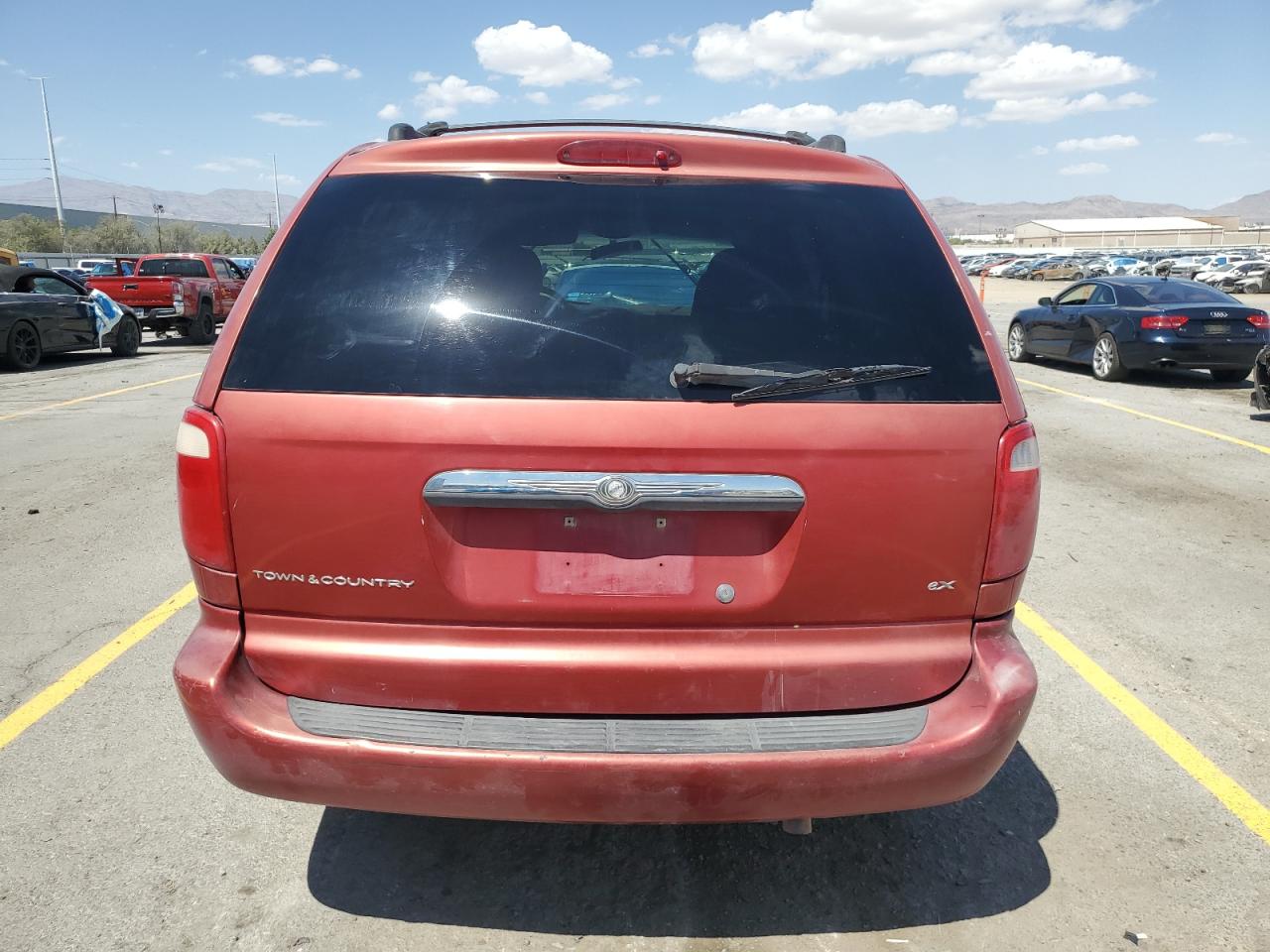 2002 Chrysler Town & Country Ex VIN: 2C4GP74L92R761495 Lot: 69128185