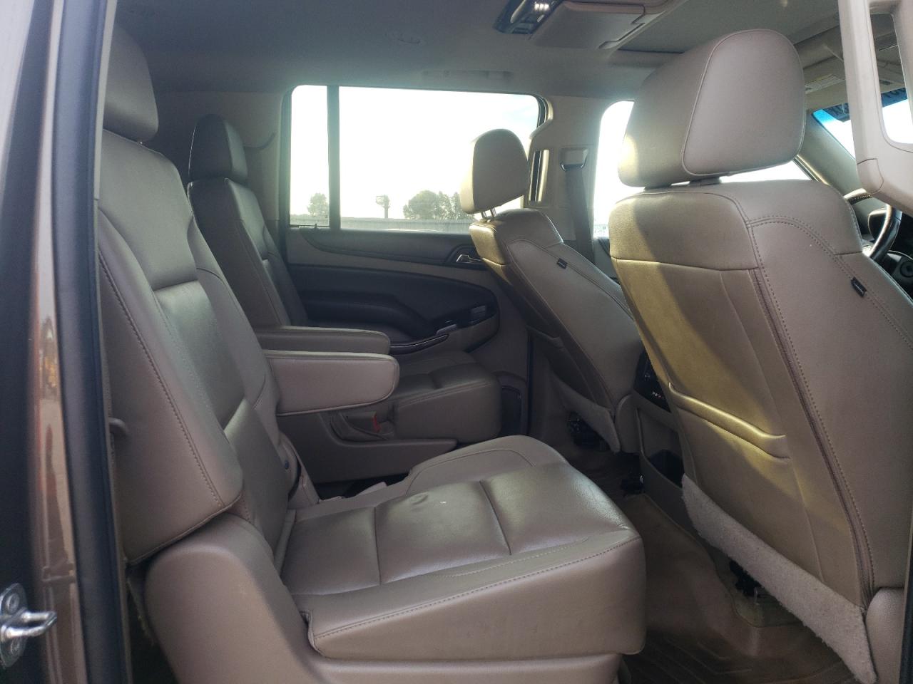 2016 Chevrolet Suburban K1500 Lt VIN: 1GNSKHKC5GR255281 Lot: 68735345