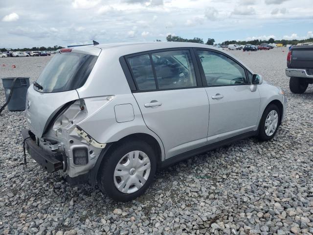  NISSAN VERSA 2012 Srebrny