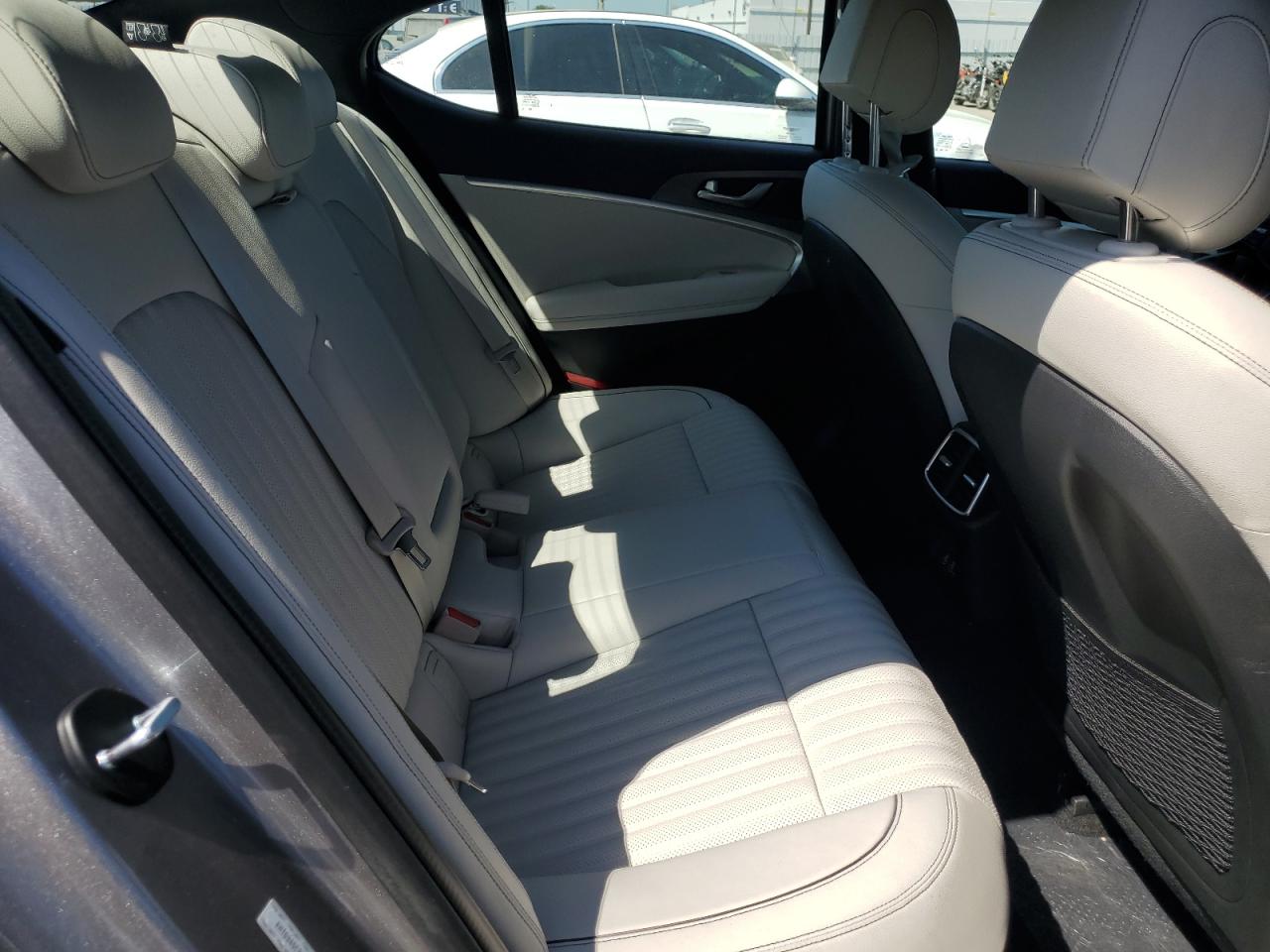 2025 Genesis G70 Base VIN: KMTG34SC2SU146451 Lot: 67270175