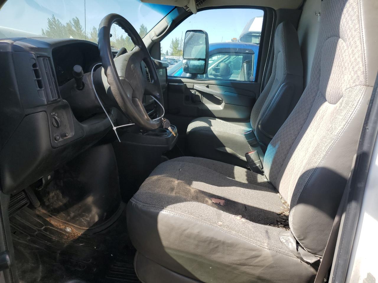 2005 Chevrolet Express G3500 VIN: 1GBJG31U851241958 Lot: 69965625