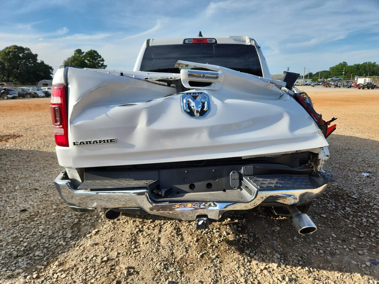 2019 Ram 1500 Laramie VIN: 1C6RREJT6KN628595 Lot: 70586805