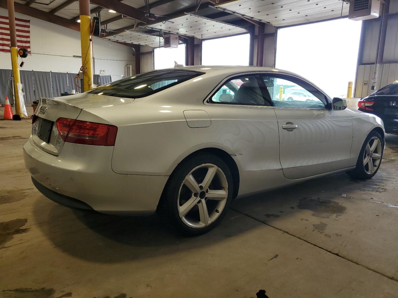 2010 Audi A5 Premium Plus silver null gas WAULFAFR8AA052699 photo #4