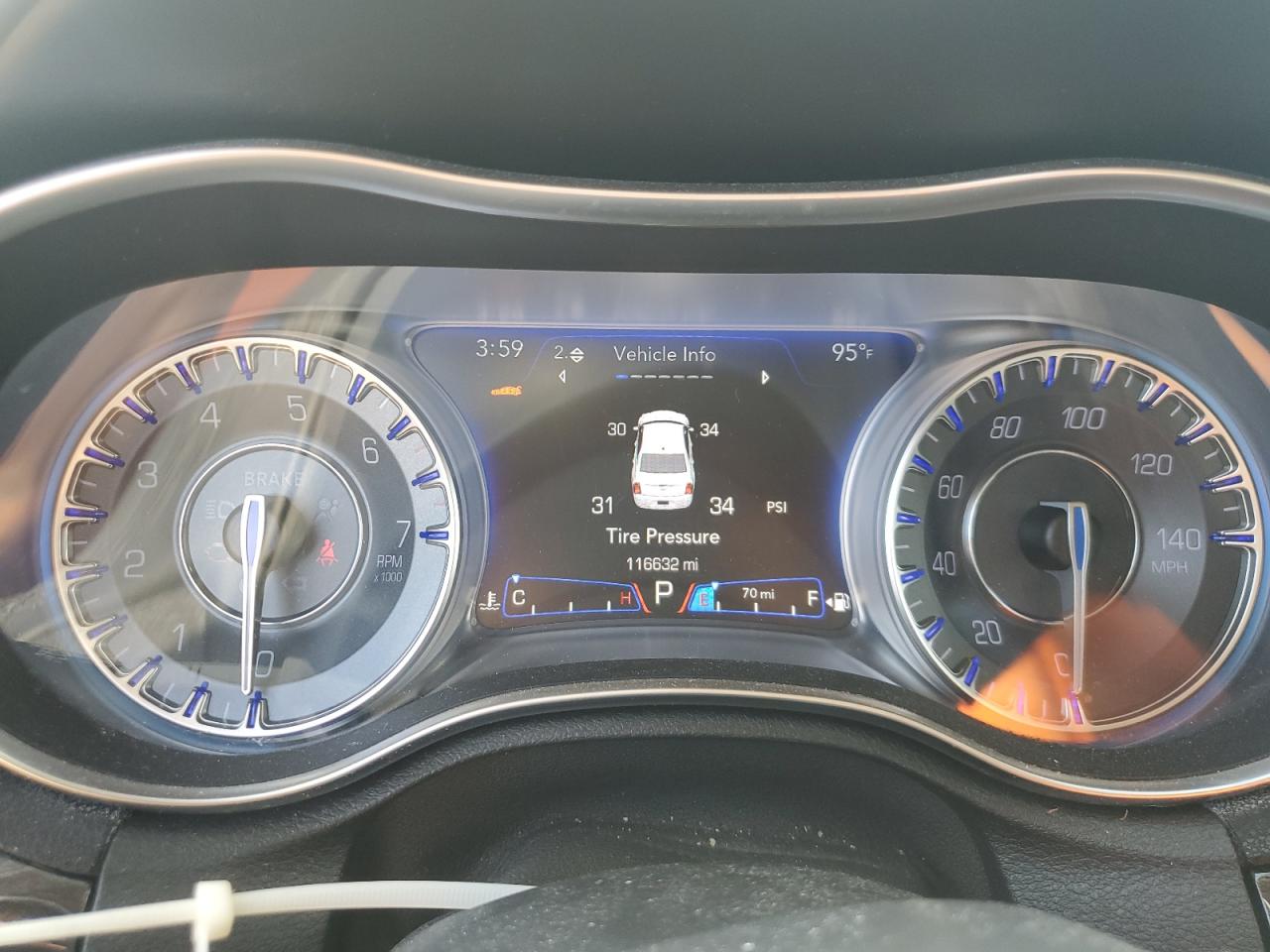 2015 Chrysler 300 Limited VIN: 2C3CCAAG5FH842721 Lot: 70037535