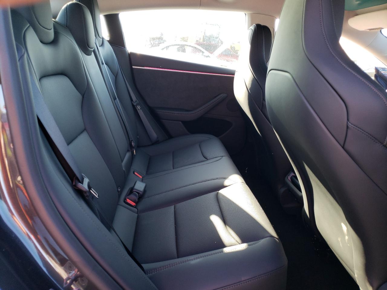 2025 Tesla Model 3 VIN: 5YJ3E1ET1SF004652 Lot: 67948305