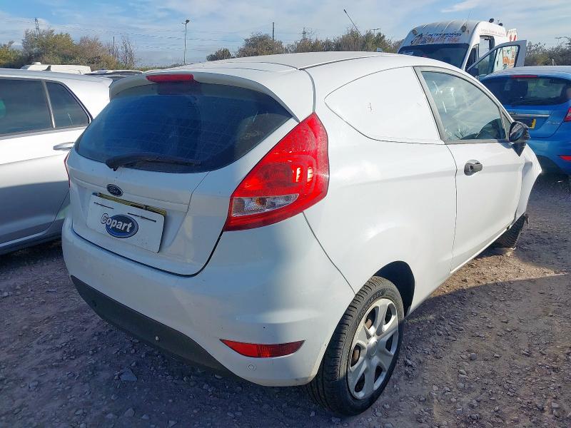 2010 FORD FIESTA 
