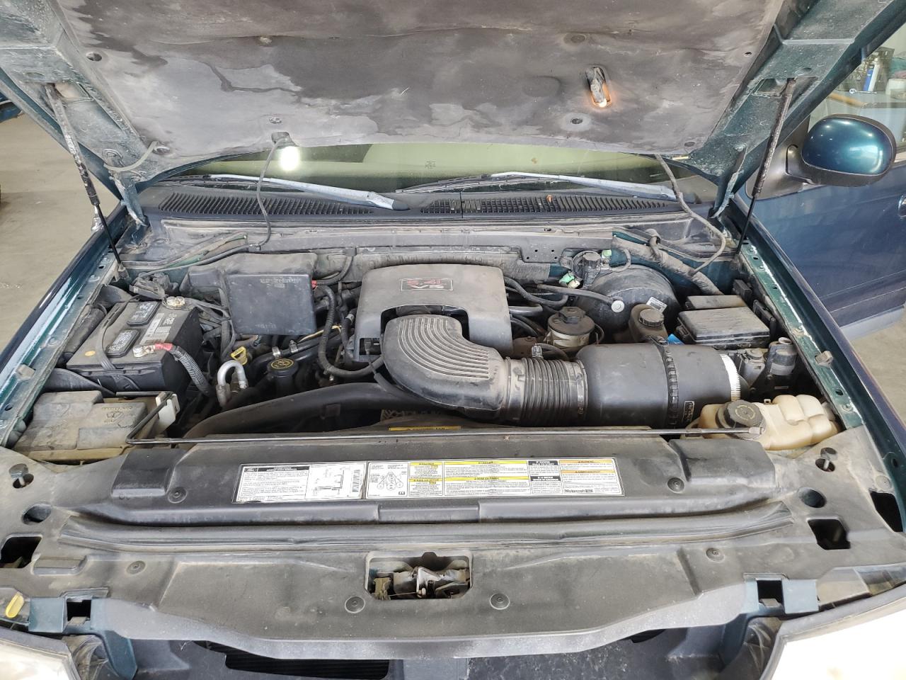 1998 Lincoln Navigator VIN: 5LMPU28L5WLJ15416 Lot: 70568735