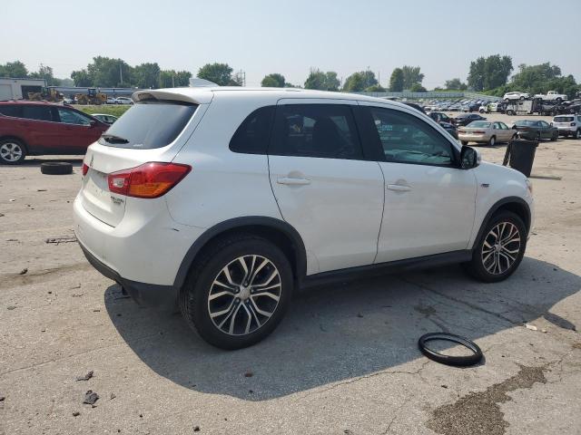  MITSUBISHI OUTLANDER 2017 Белы